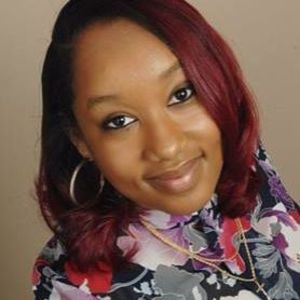 Meet your Posher, Elicia